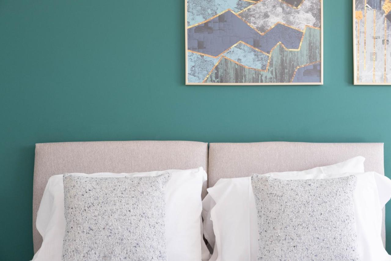 Beautiful And Comfortable Home Away From Home With Free Parking, Fast Wifi And White Crisp Hotel Standard Linen Hosted By Our Home Short Stays ノーザンプトン エクステリア 写真